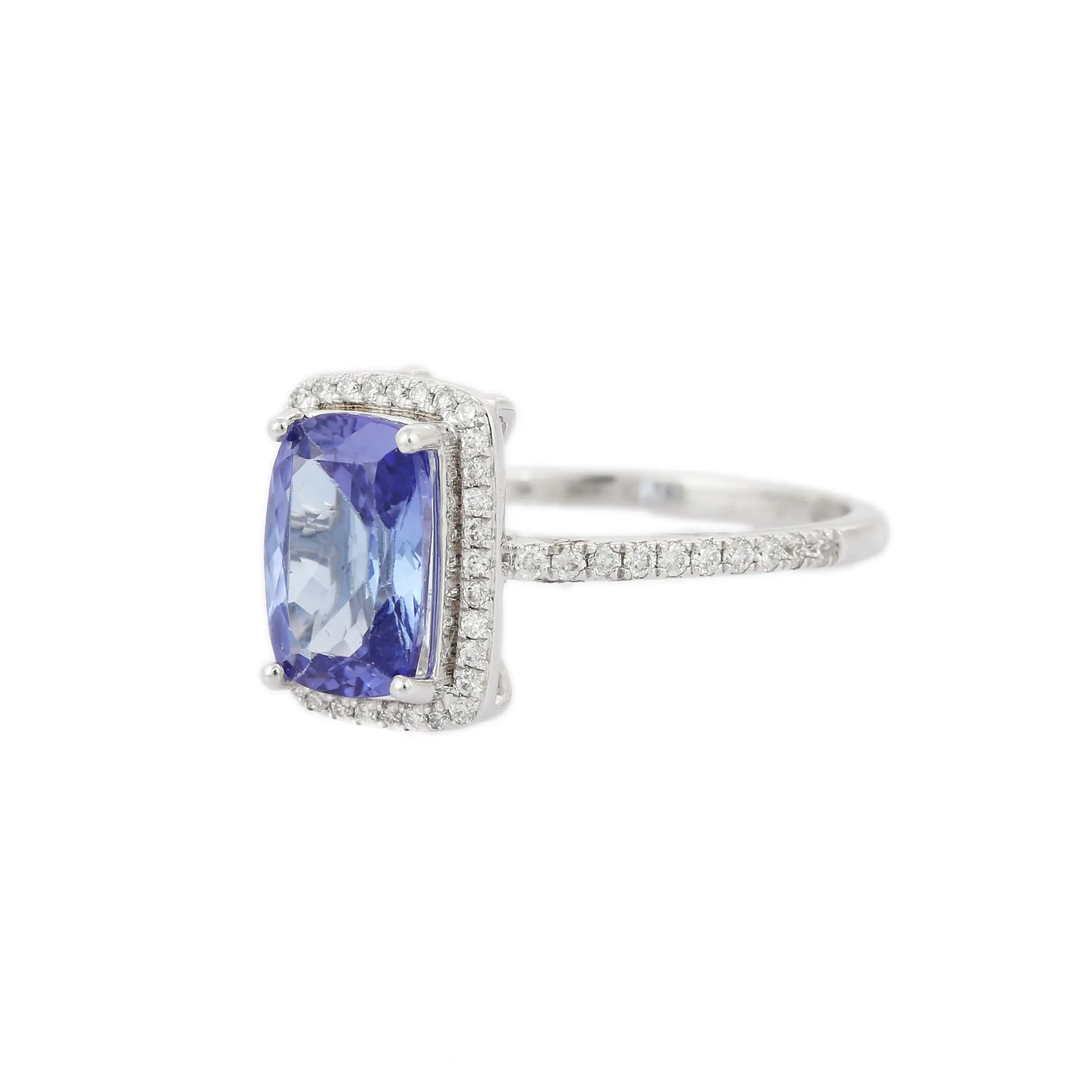 18K White Gold Tanzanite Ring