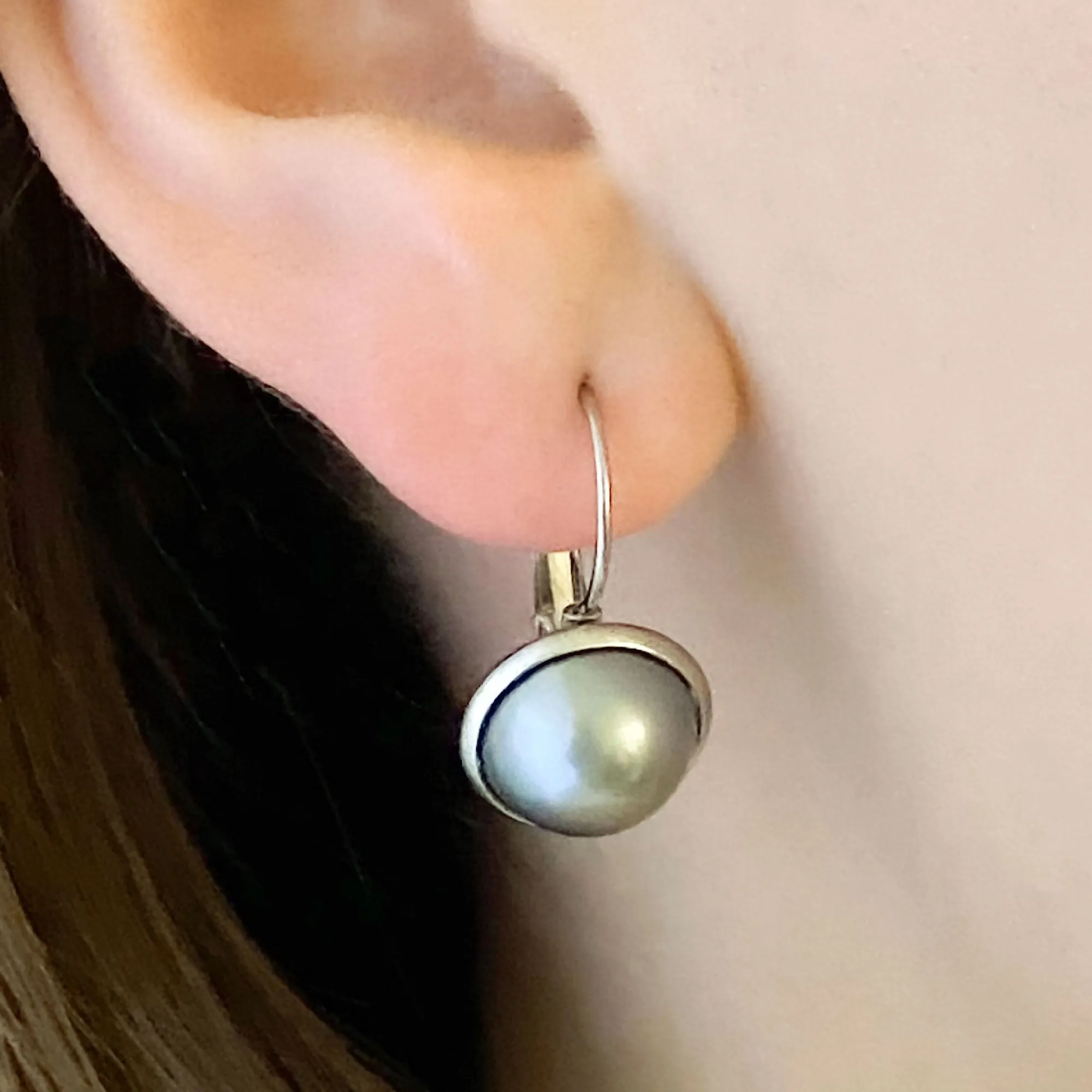 BENTON silver and grey pearl drop earrings