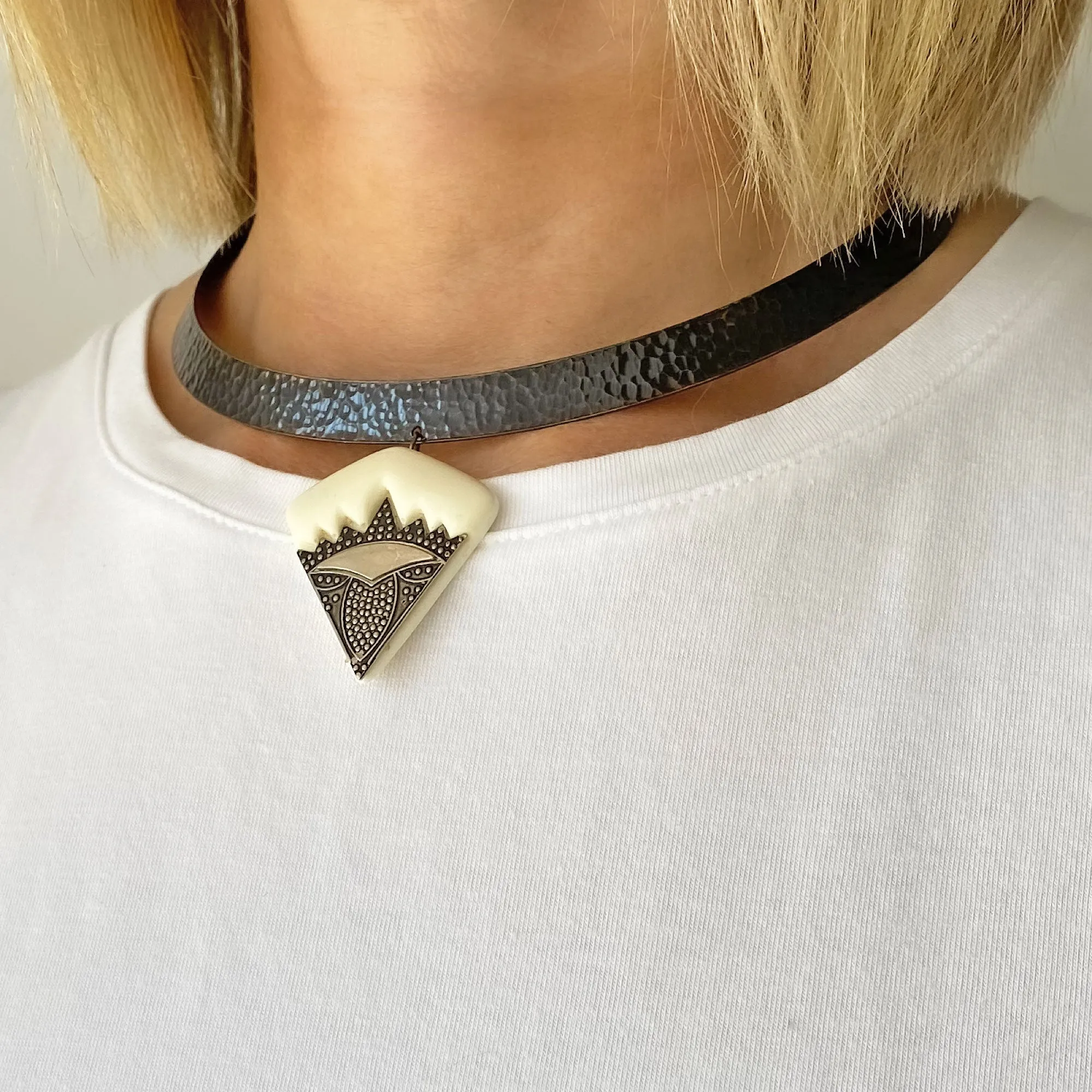 BLAIR Art Deco metal collar necklace