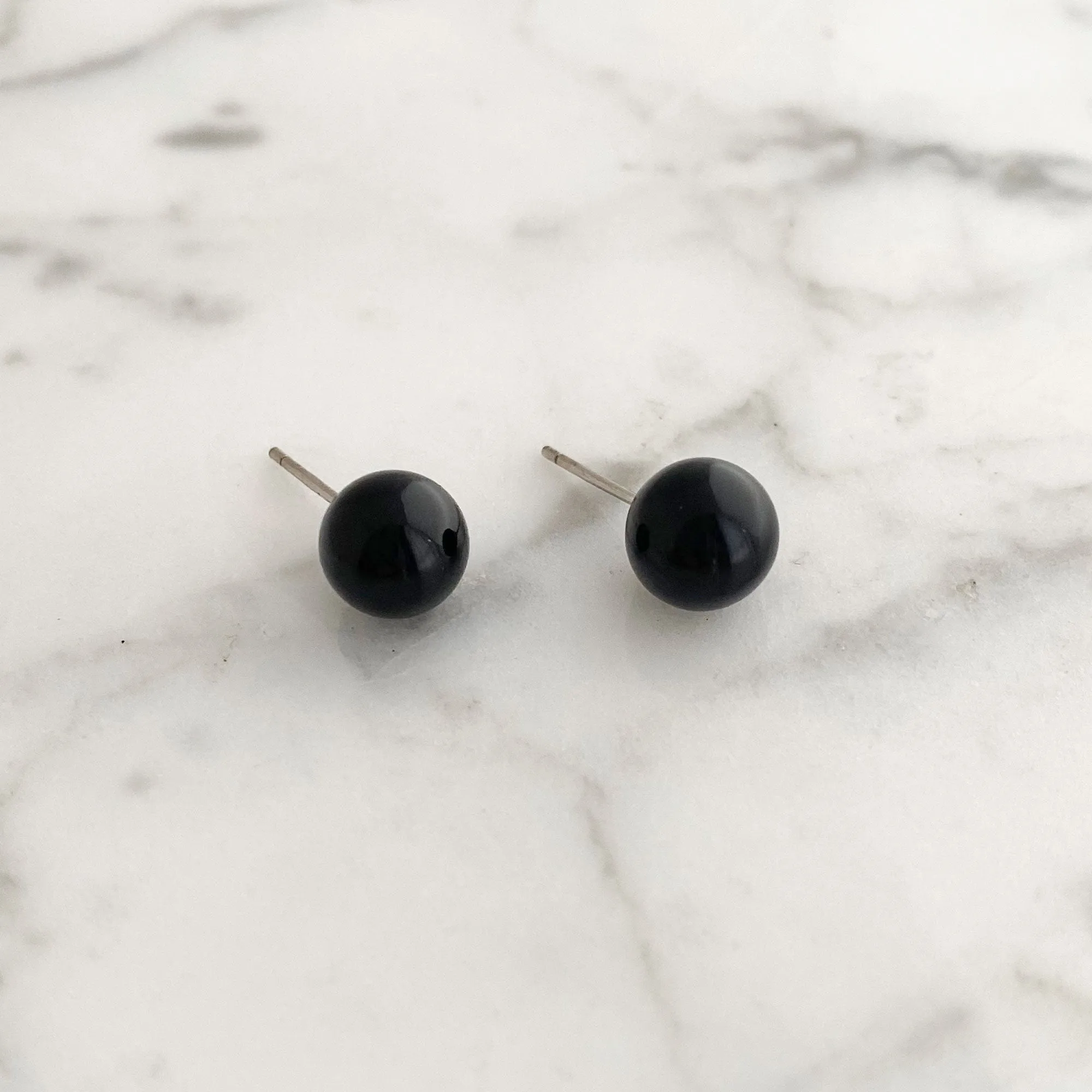 CARLOTTA onyx ball studs