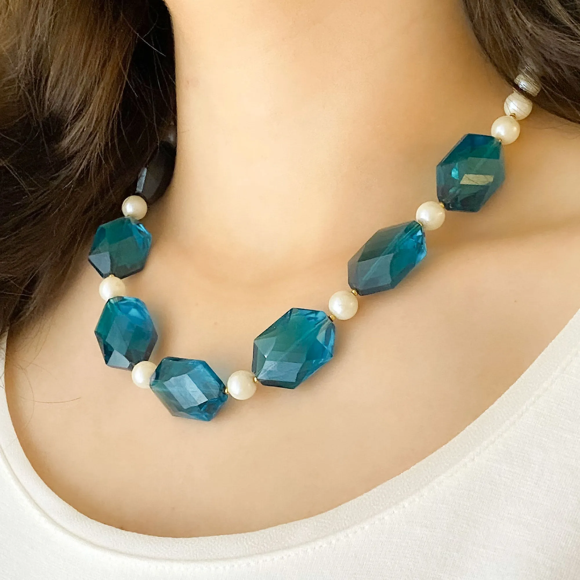 CARSTEN teal crystal and pearl necklace