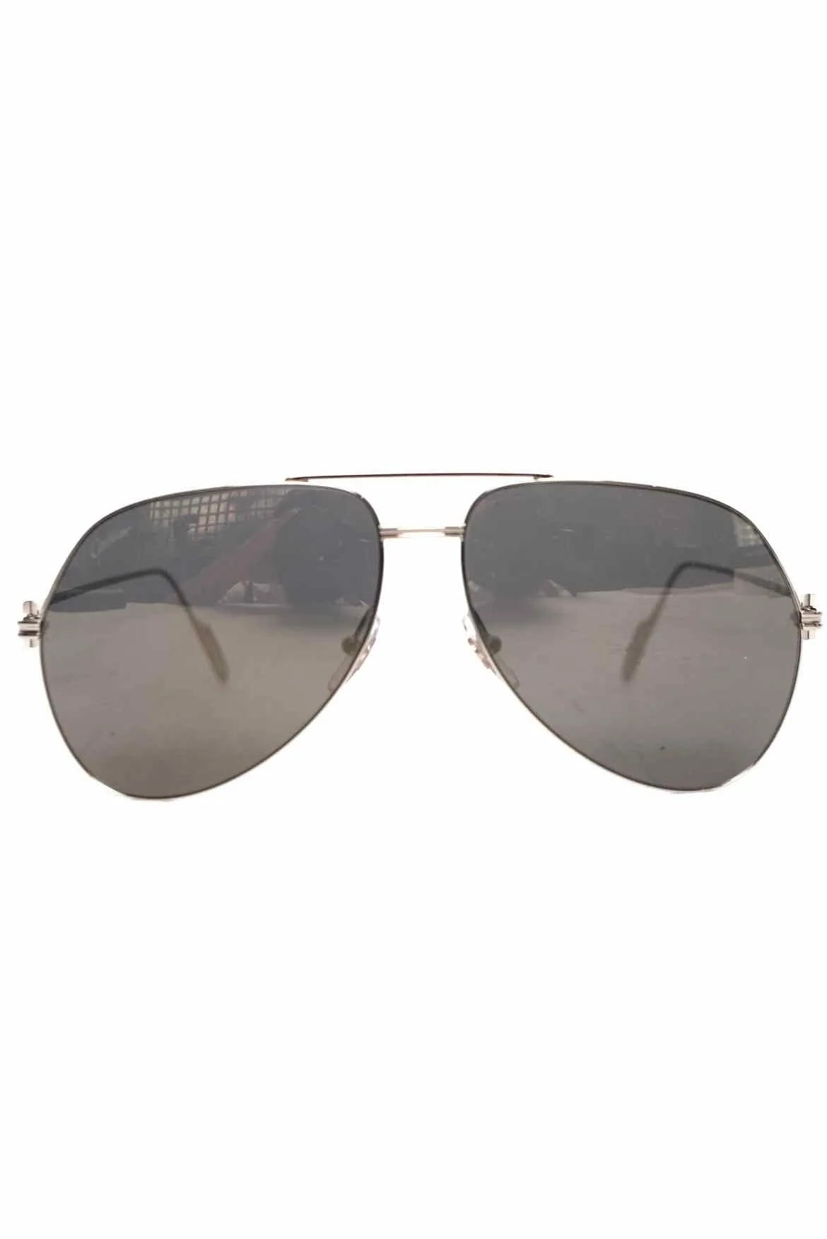 Here’s an optimized title for a Cartier Eyewear product: 

Luxurious Cartier Designer Sunglasses - Timeless Elegance & Premium UV Protection

Feel free to provide more specific details if youd like further customization!