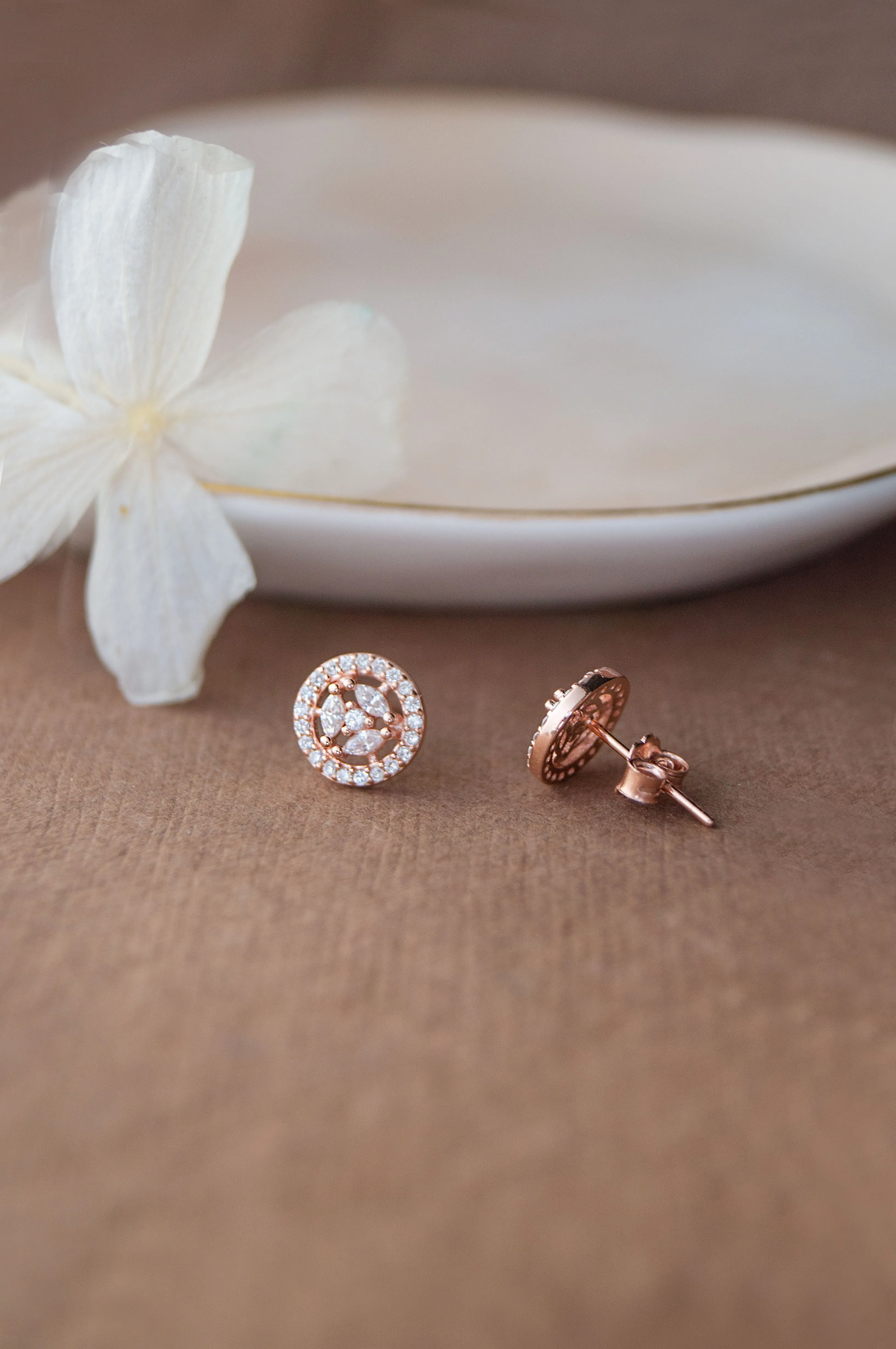 Circular Floret Rose Gold Plated Sterling Silver Pendant Set