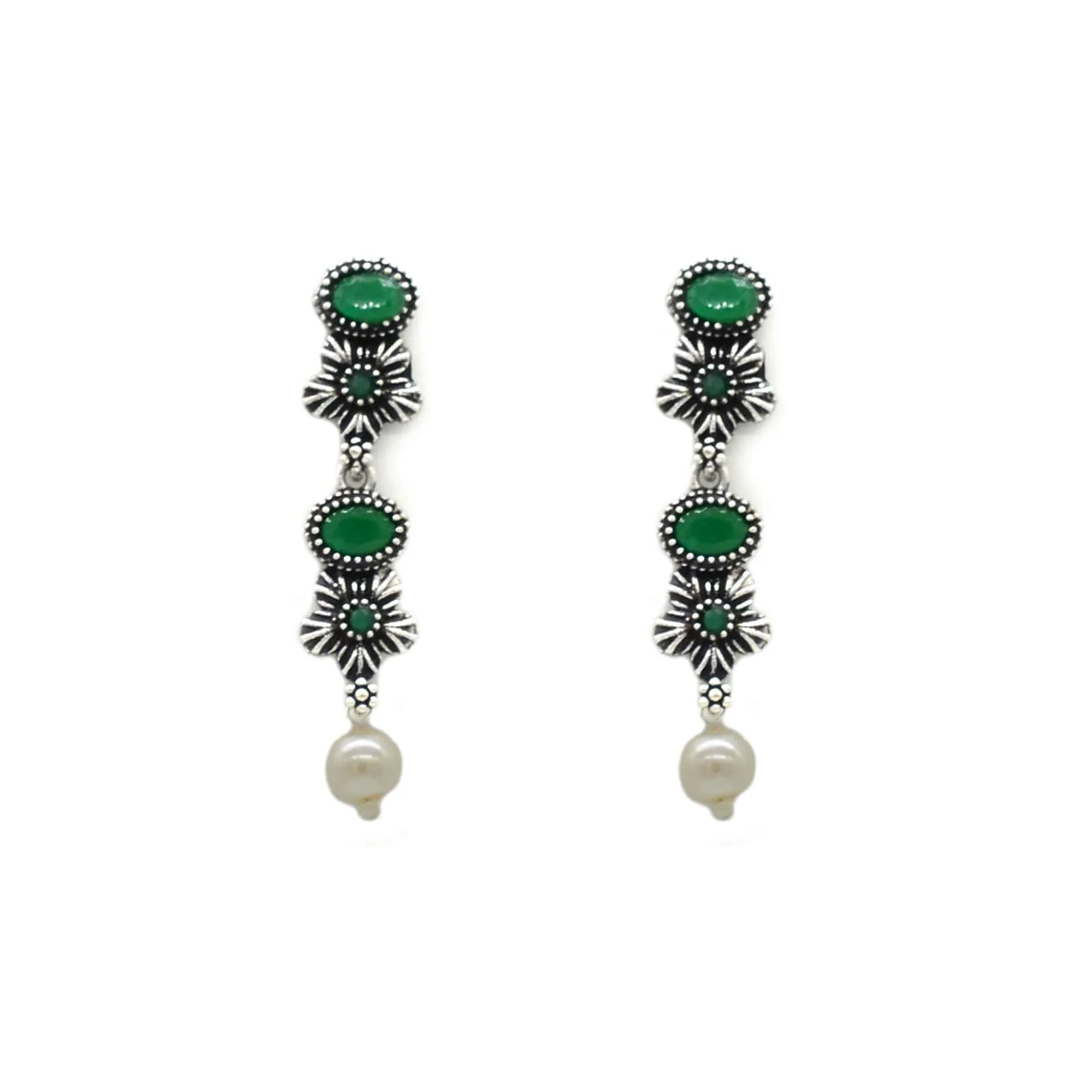 Ekladh Green Stone Silver Pearl Necklace Set