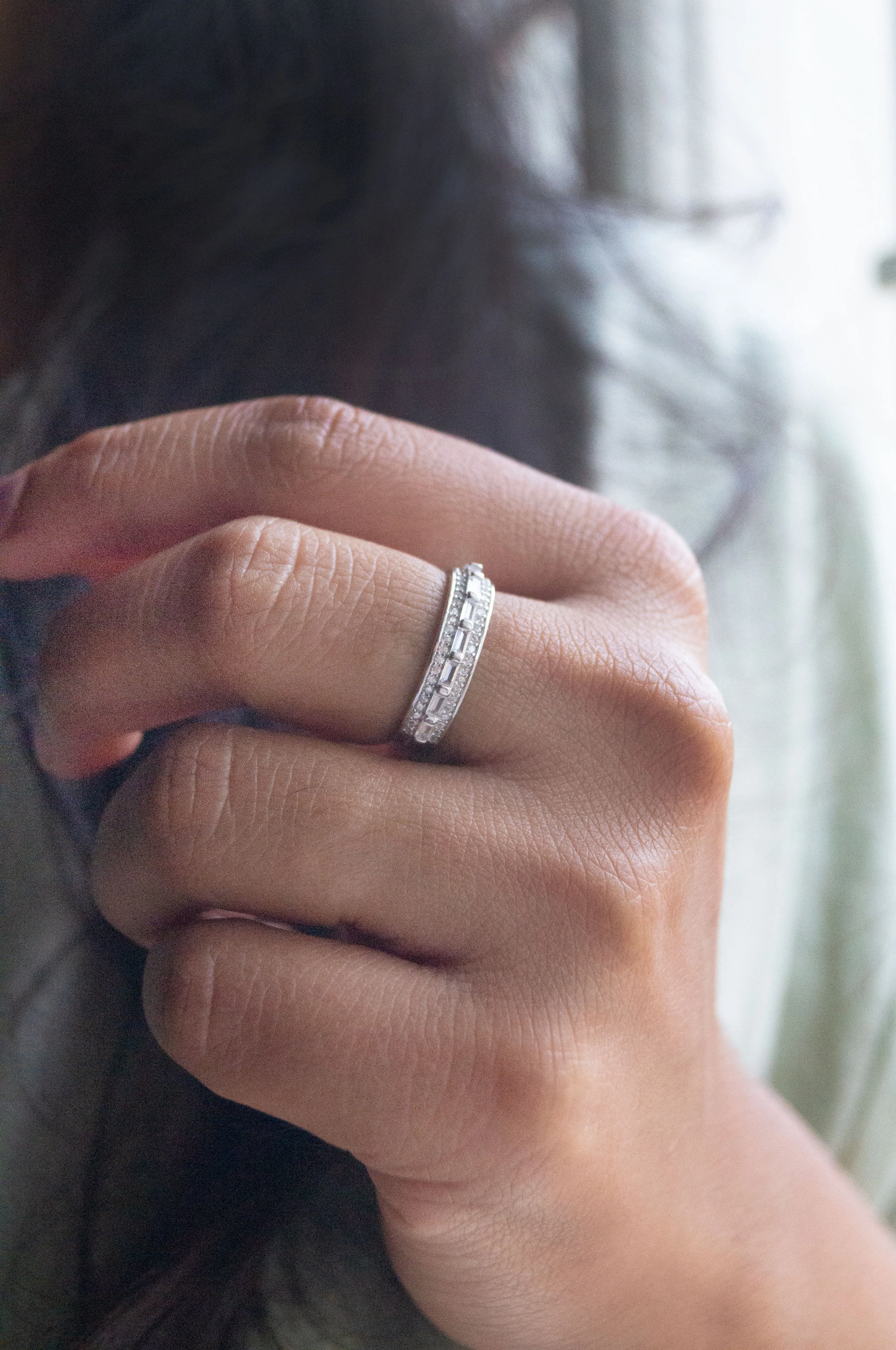 Gorgeous Linear Sterling Silver Band Ring