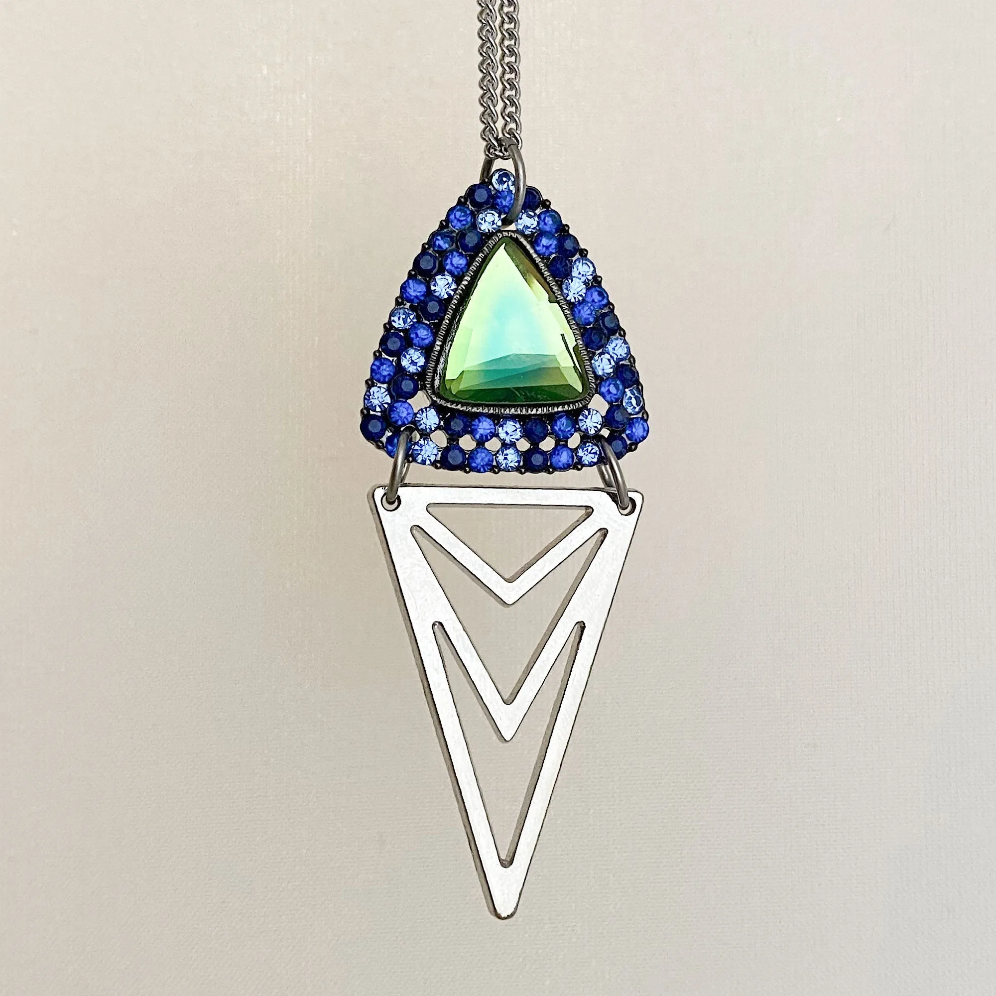 JACQUI blue and green pendant necklace