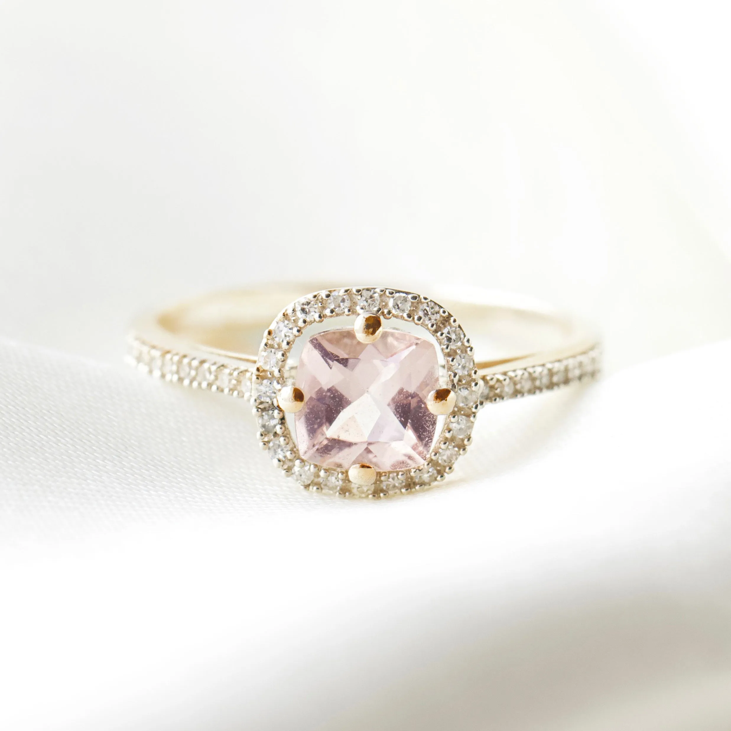 Juliet Morganite & Diamond Ring