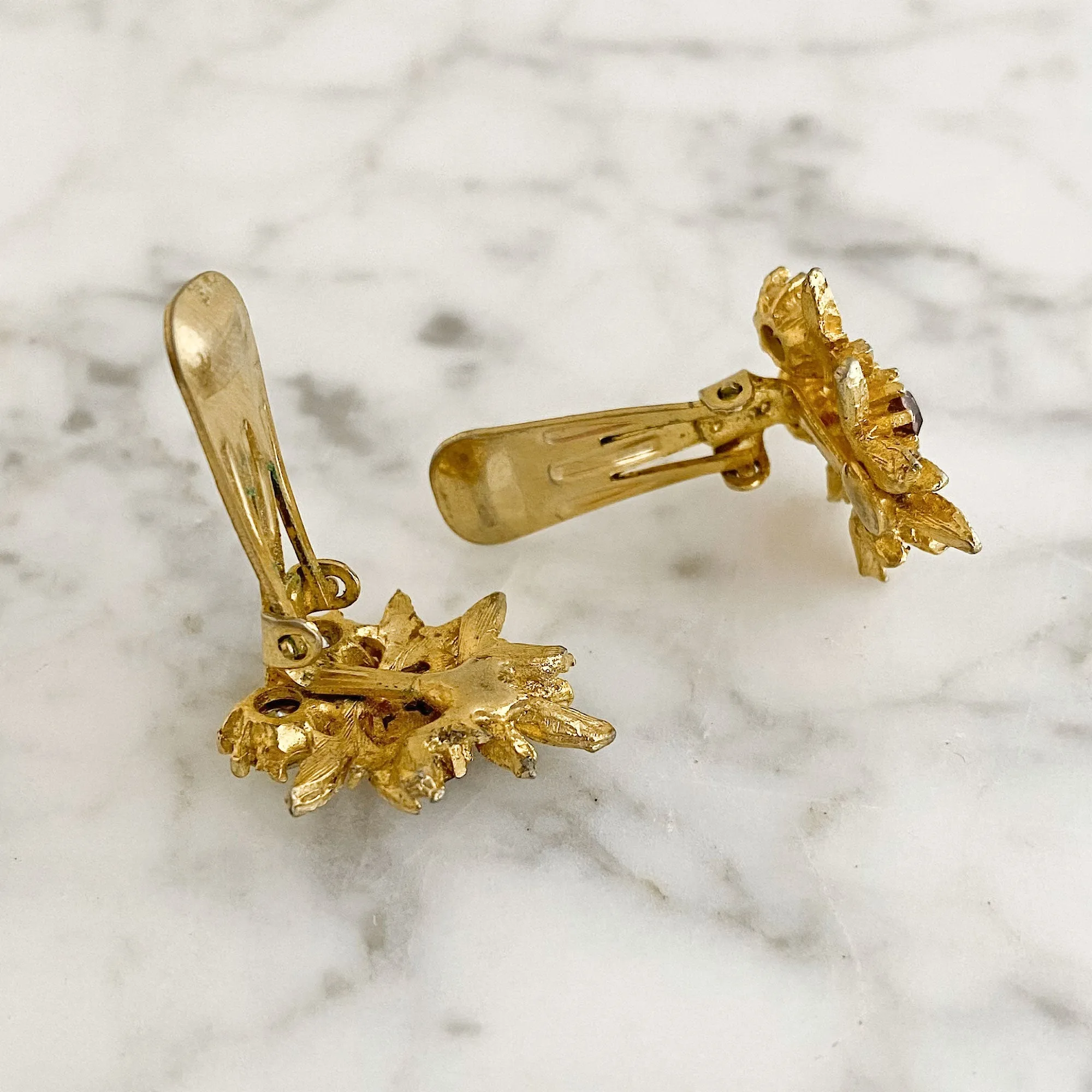 KILLIAN gold leaf rhinestone clip earrings