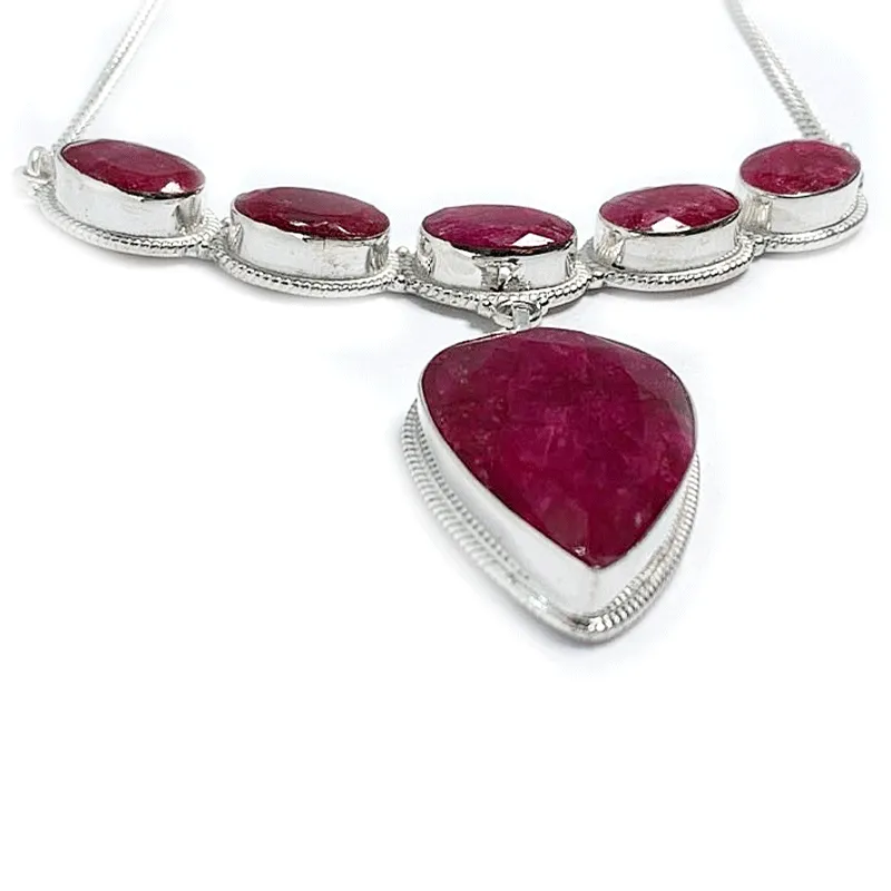 Luxe Ruby Quartz Gemstone Necklace