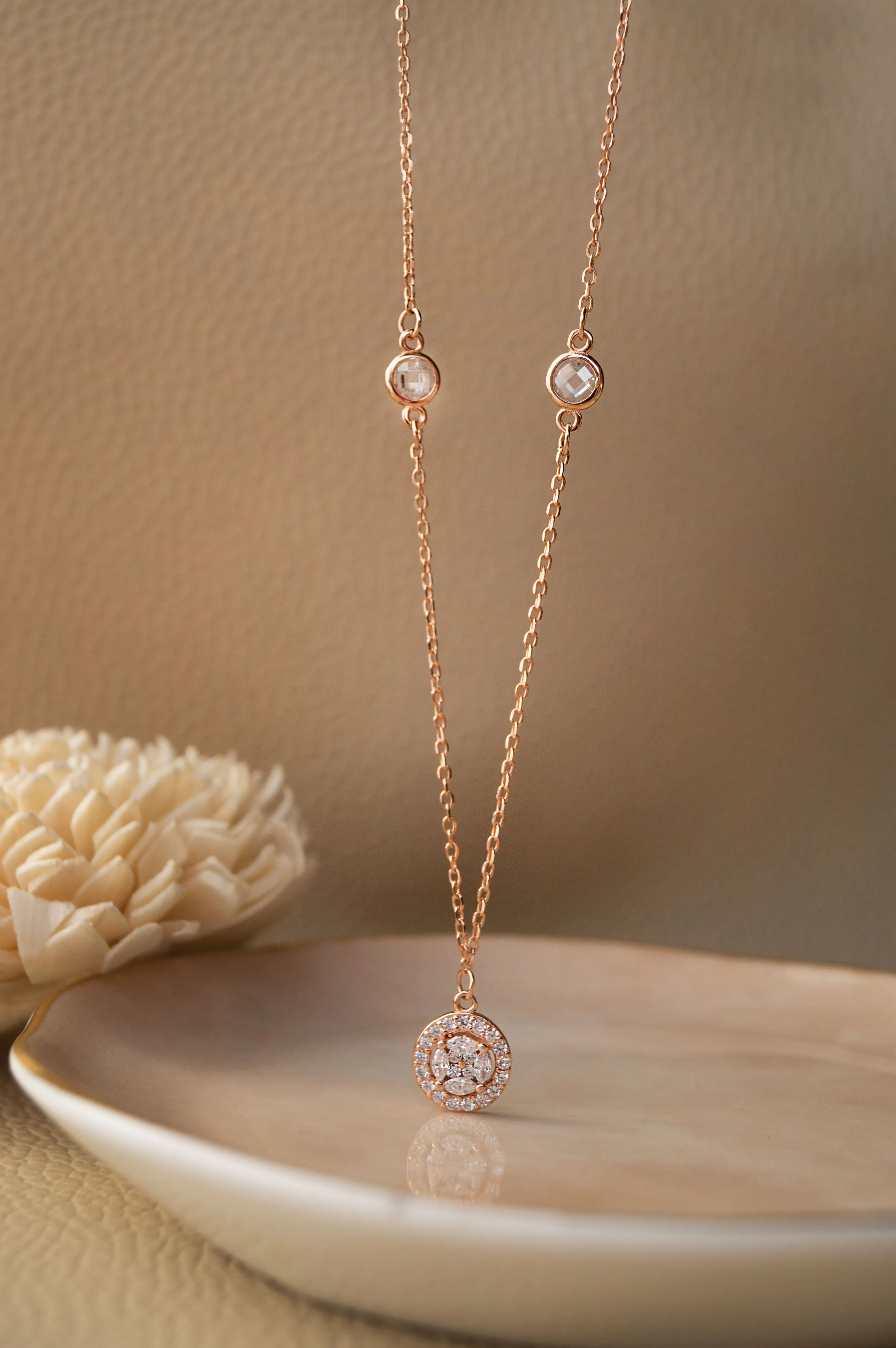 Minimal Cluster Rose Gold Plated Sterling Silver Chain Necklace