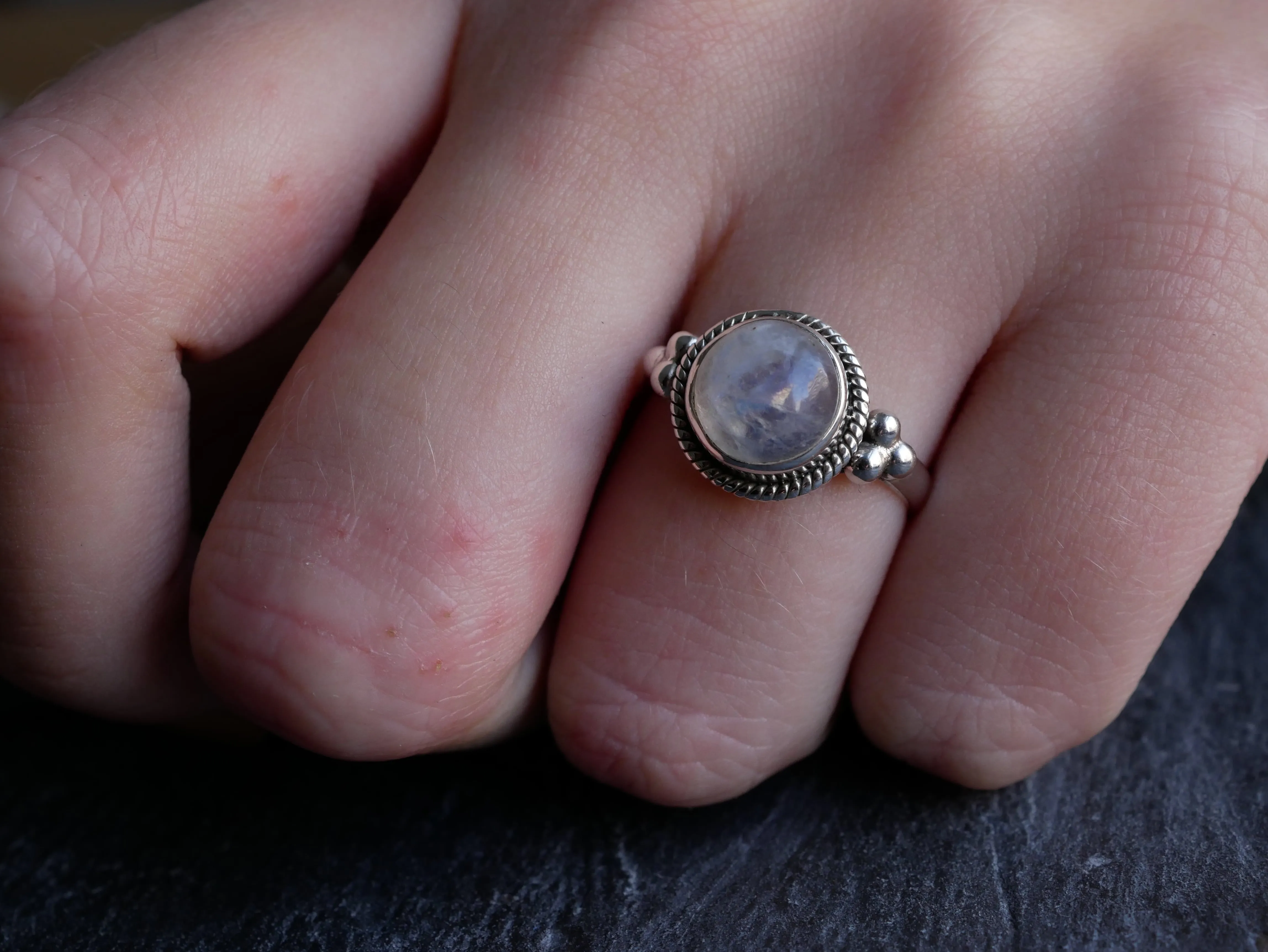 Moonstone Kaisa Ring - Round all