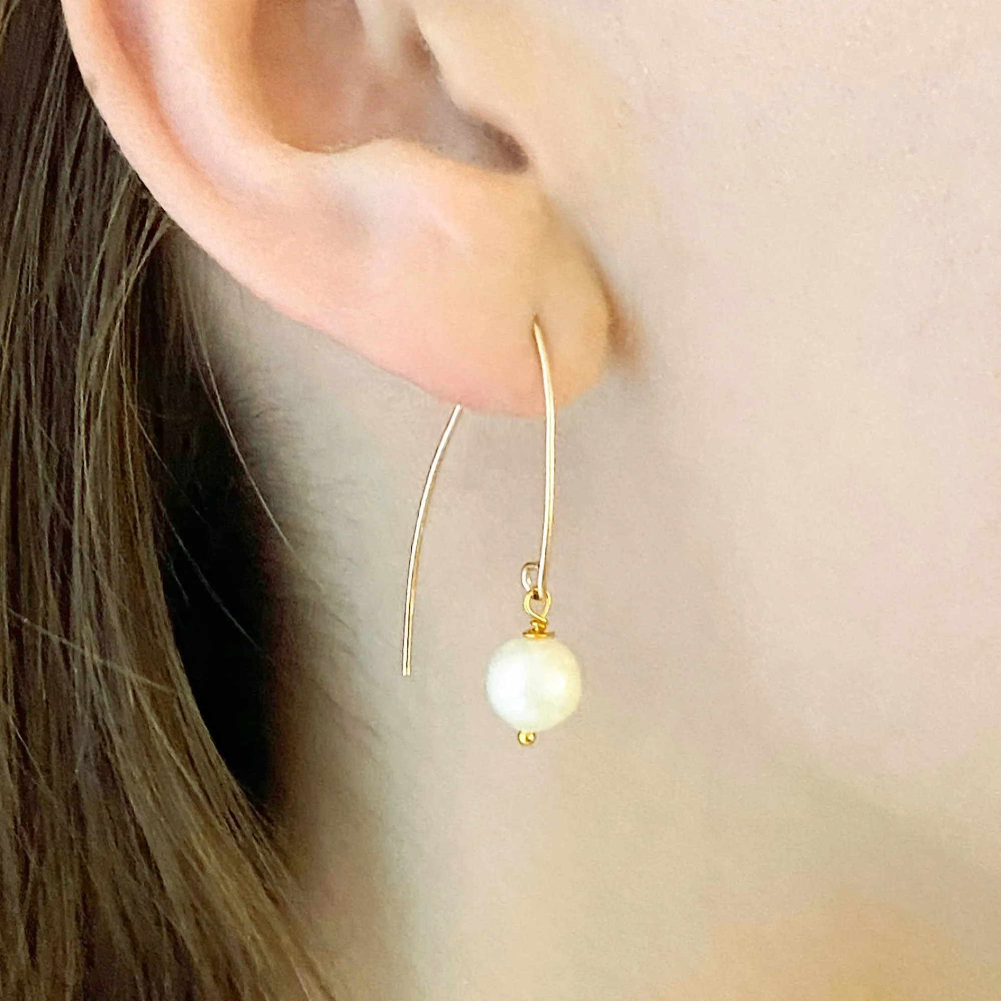 NEVE gold freshwater pearl earrings