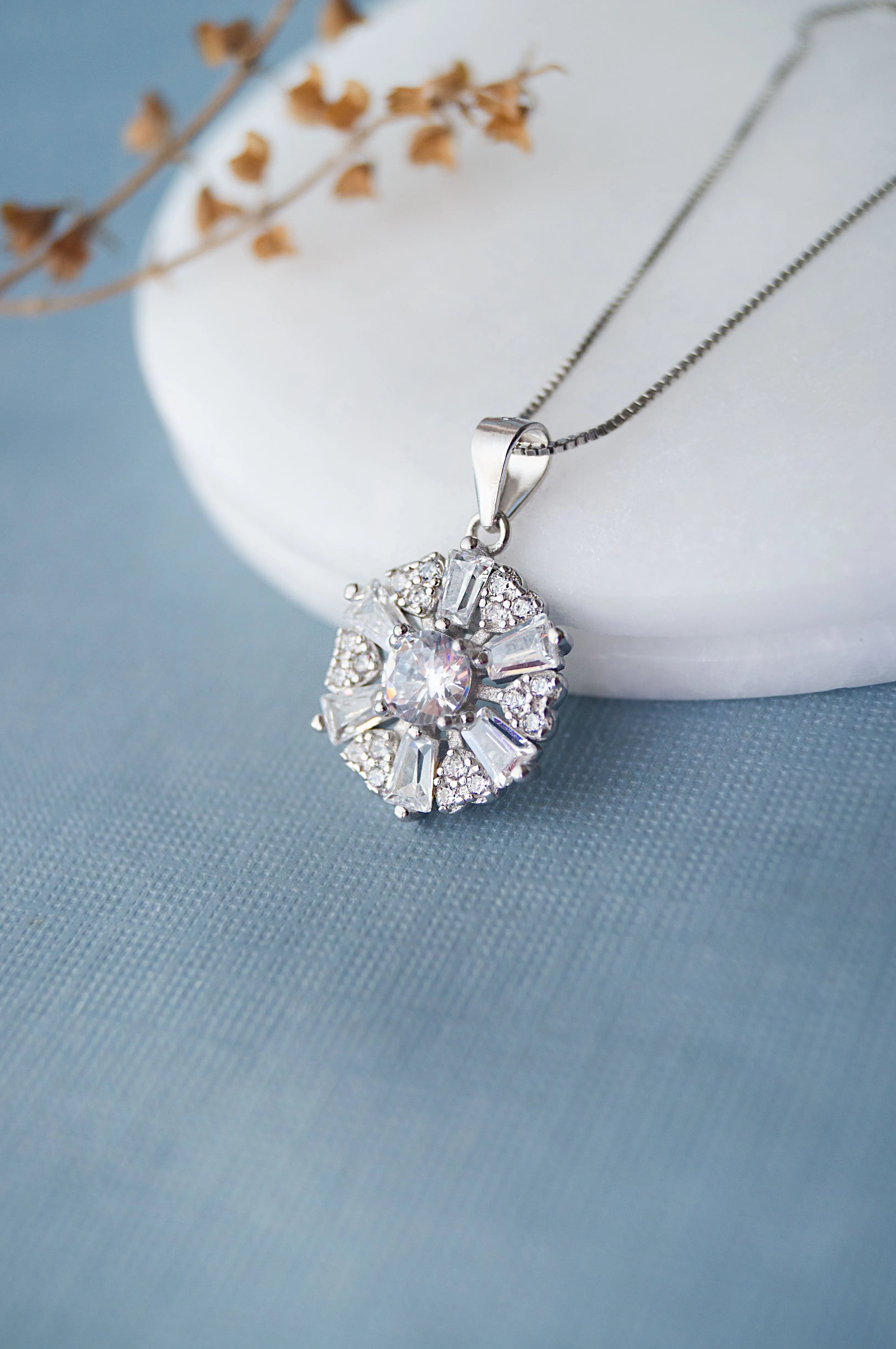 Radiant Floral Solitaire Sterling Silver Pendant With Chain