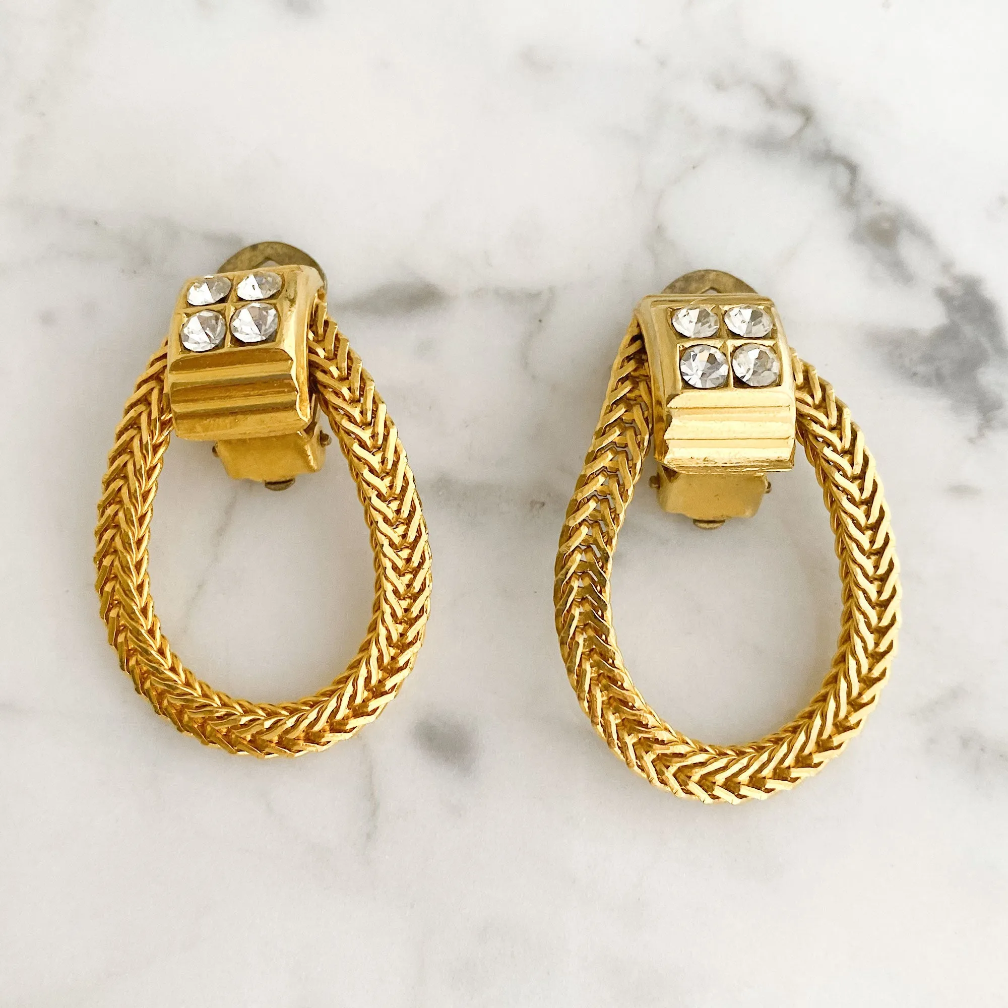 RITA gold chain hoop clip earrings