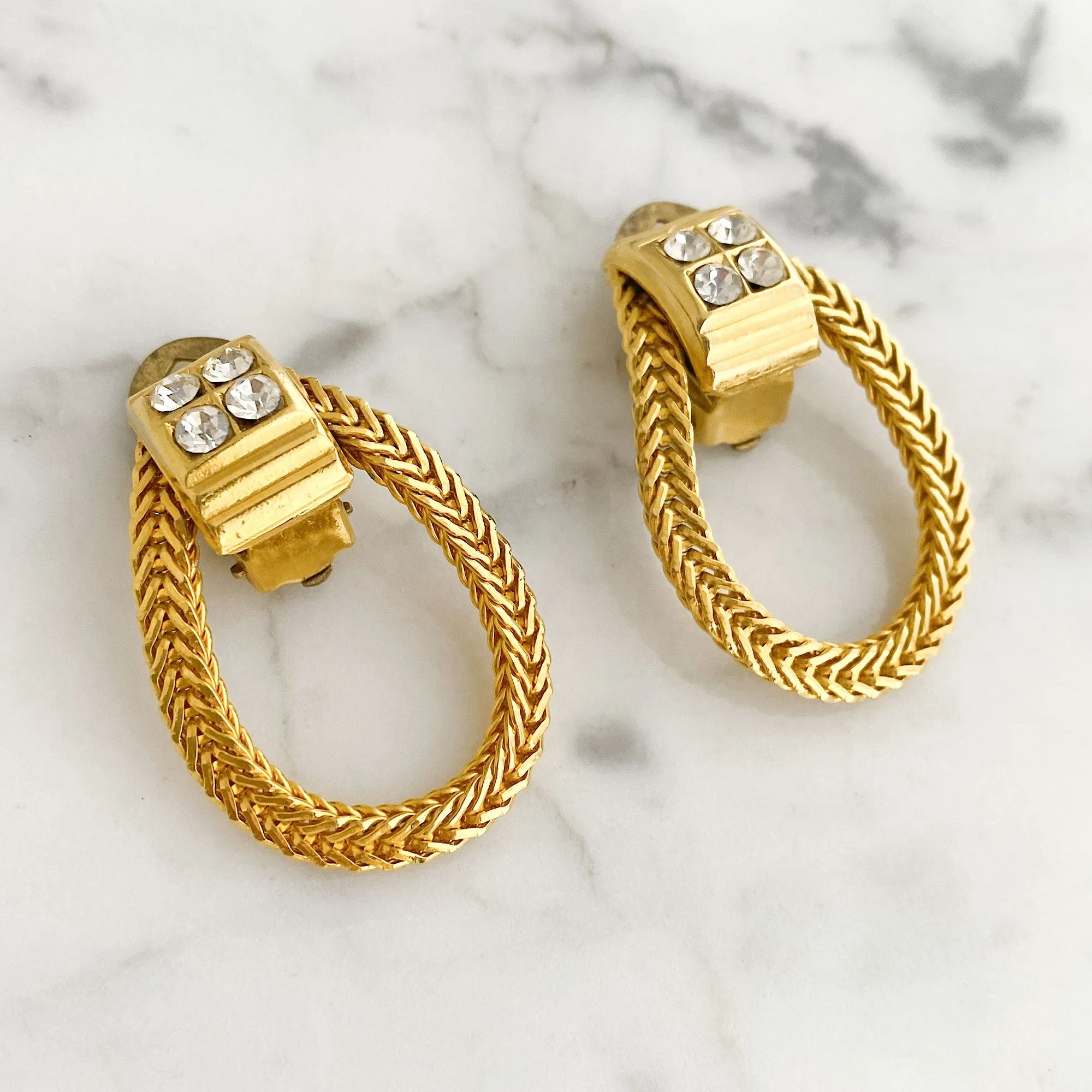 RITA gold chain hoop clip earrings