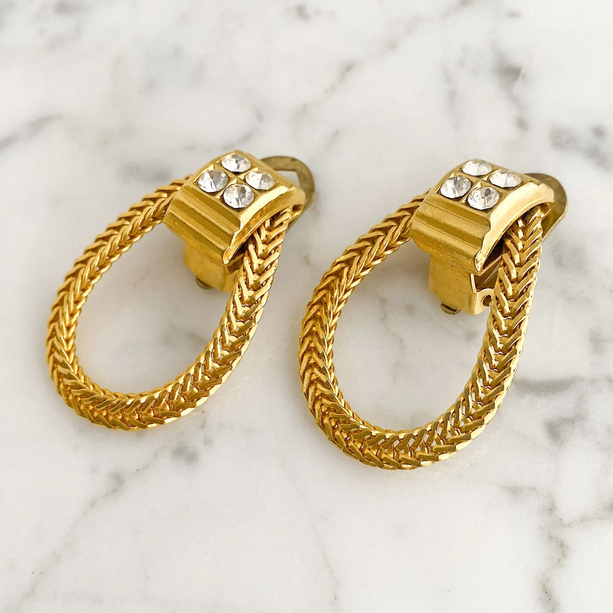 RITA gold chain hoop clip earrings