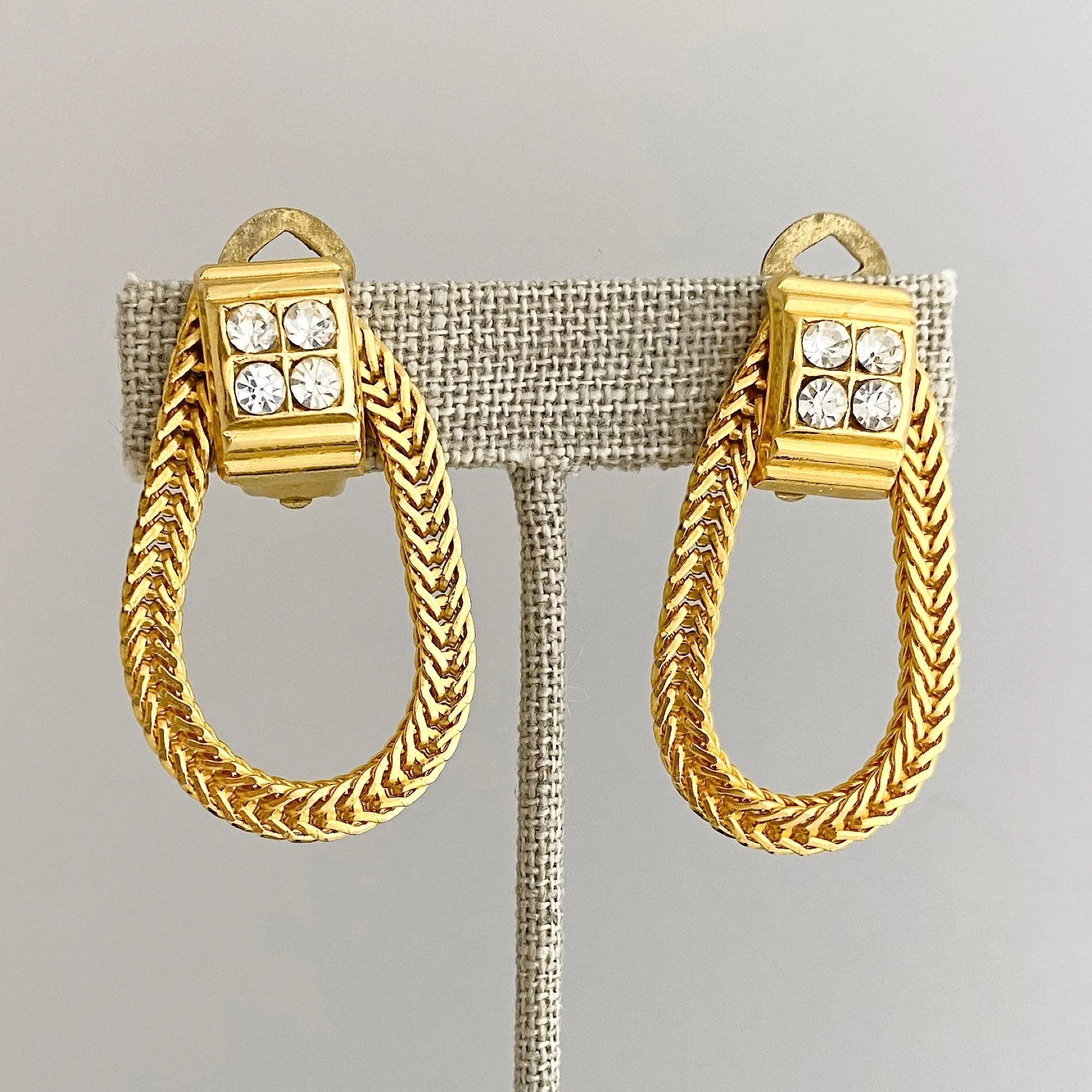 RITA gold chain hoop clip earrings