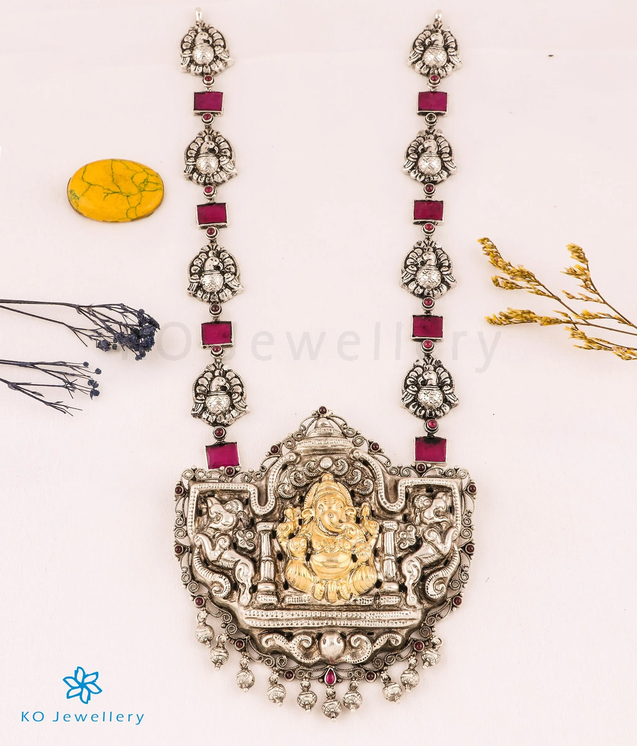 The Mahaganapati Silver Nakkasi Peacock & Kemp Necklace (Square)