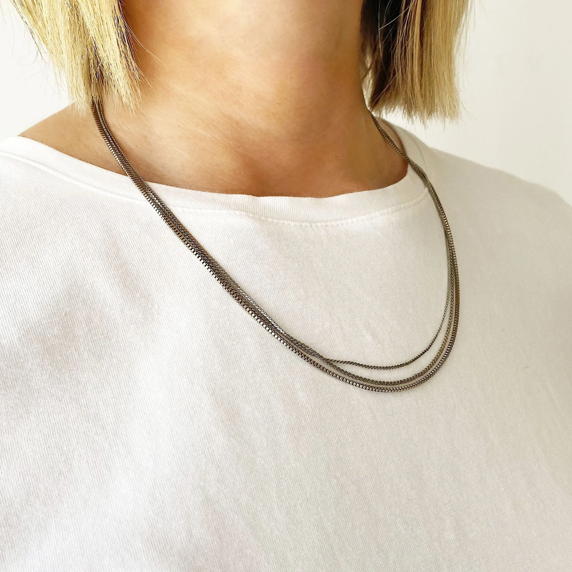 TONKA short layered herringbone necklace