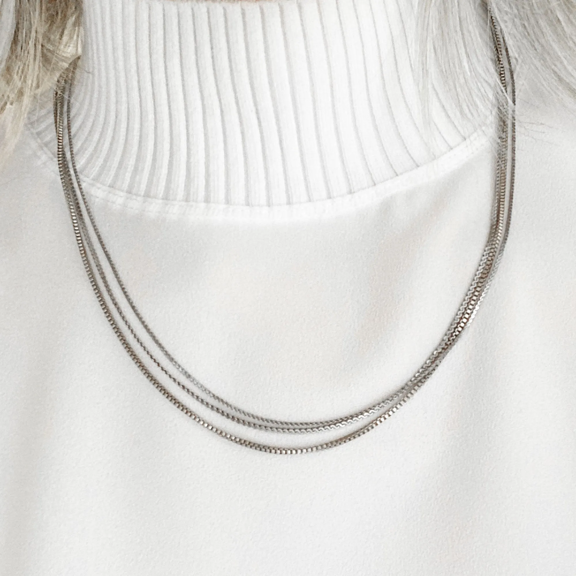 TONKA short layered herringbone necklace