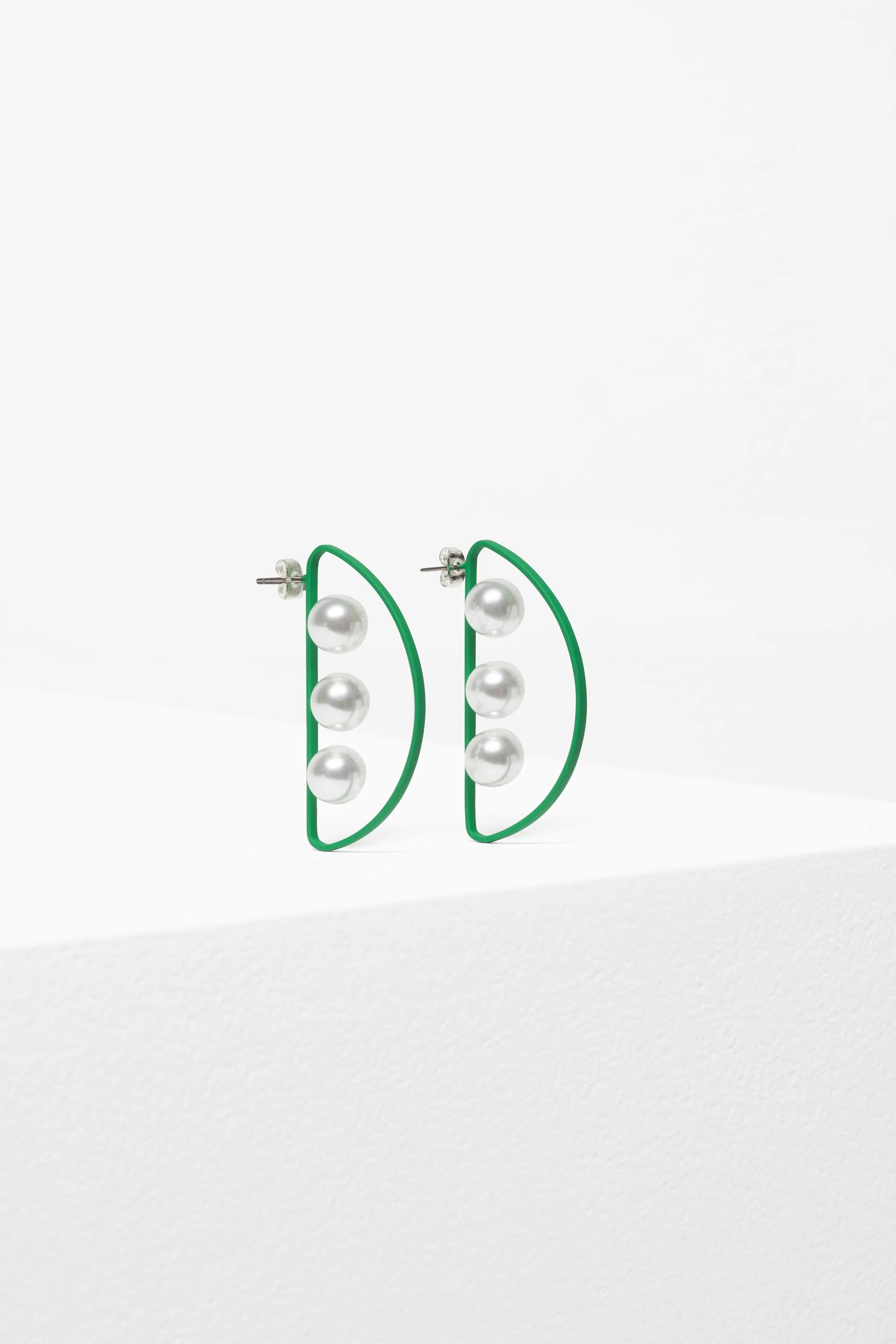 Vekk Drop Earring