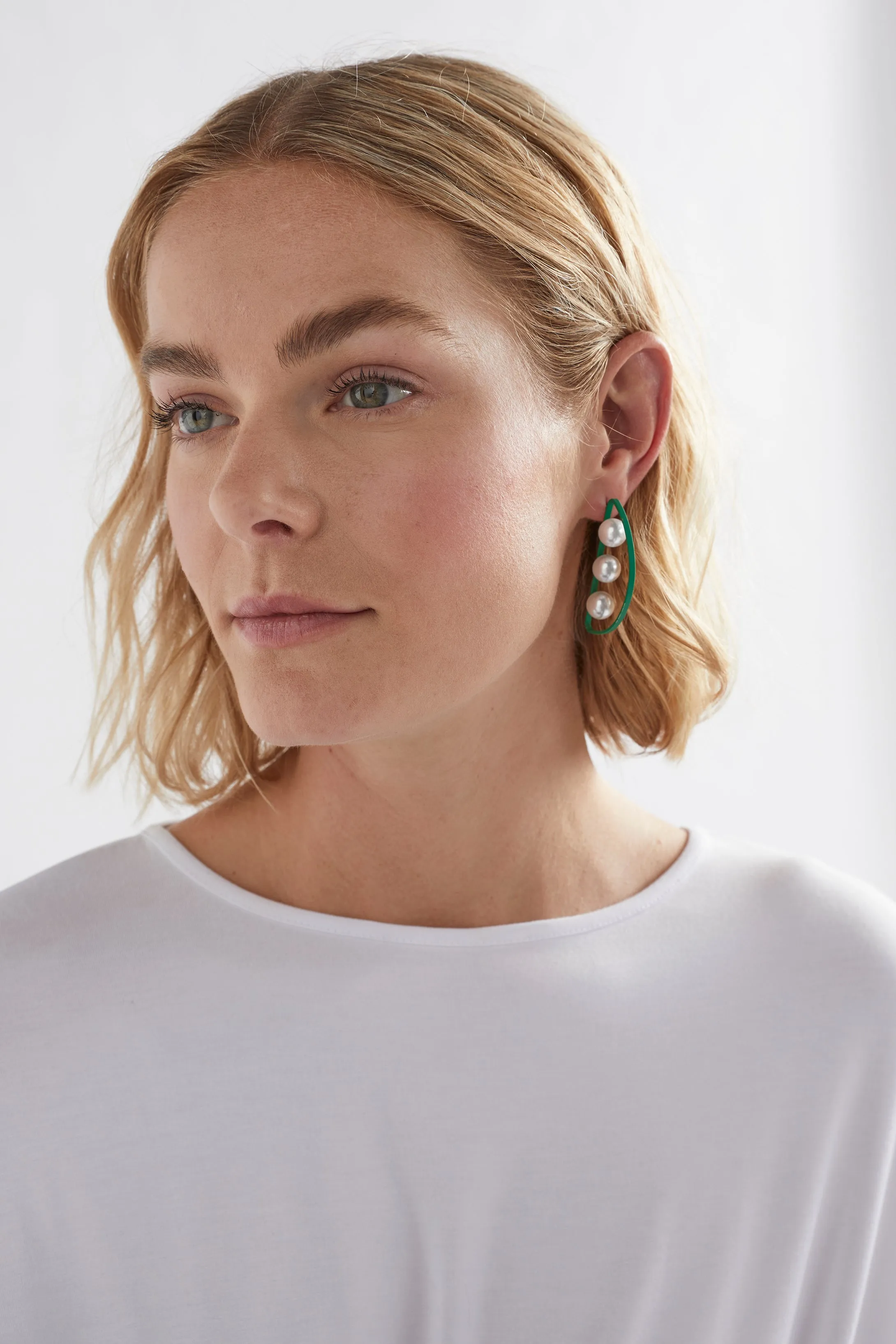 Vekk Drop Earring