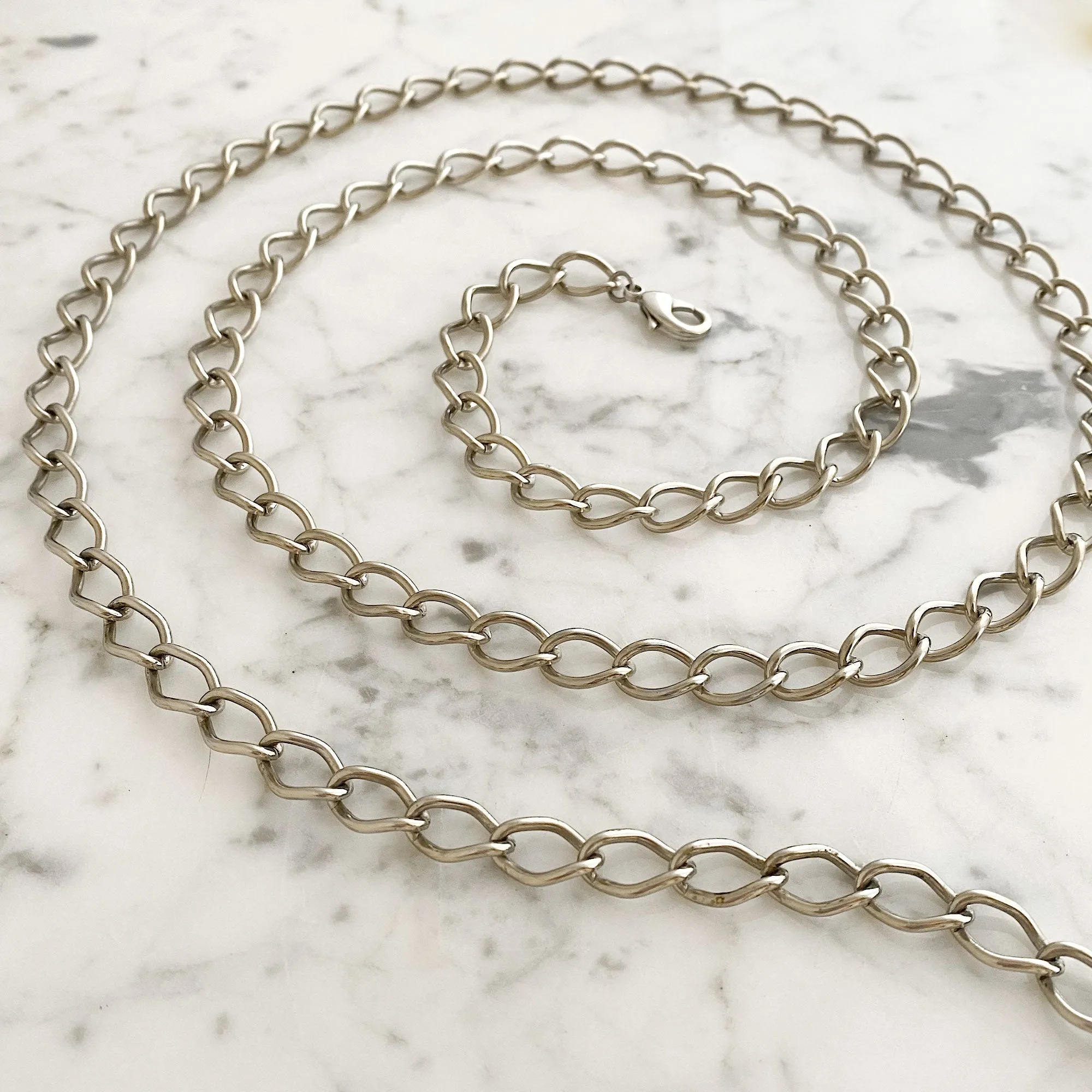 WHELAN silver curb chain belt