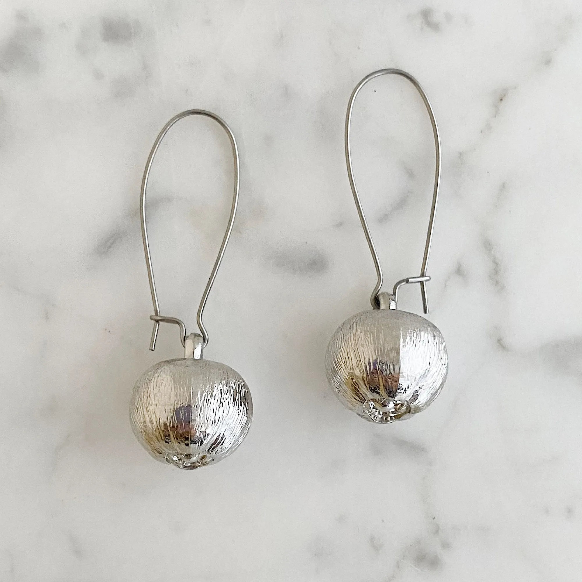 ZAPATA frosted silver earrings